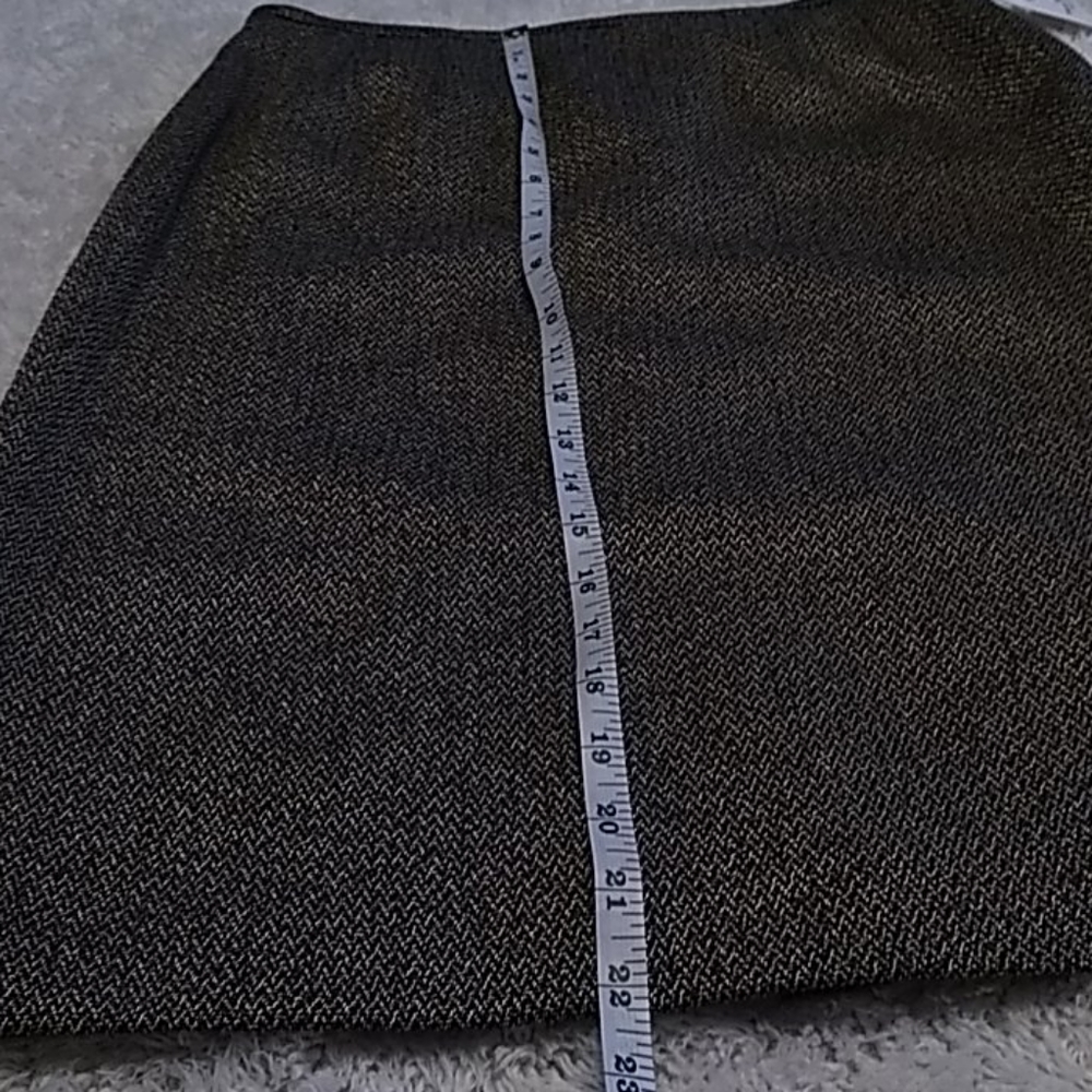 Tahari skirt and Blazer - Picture 15 of 16
